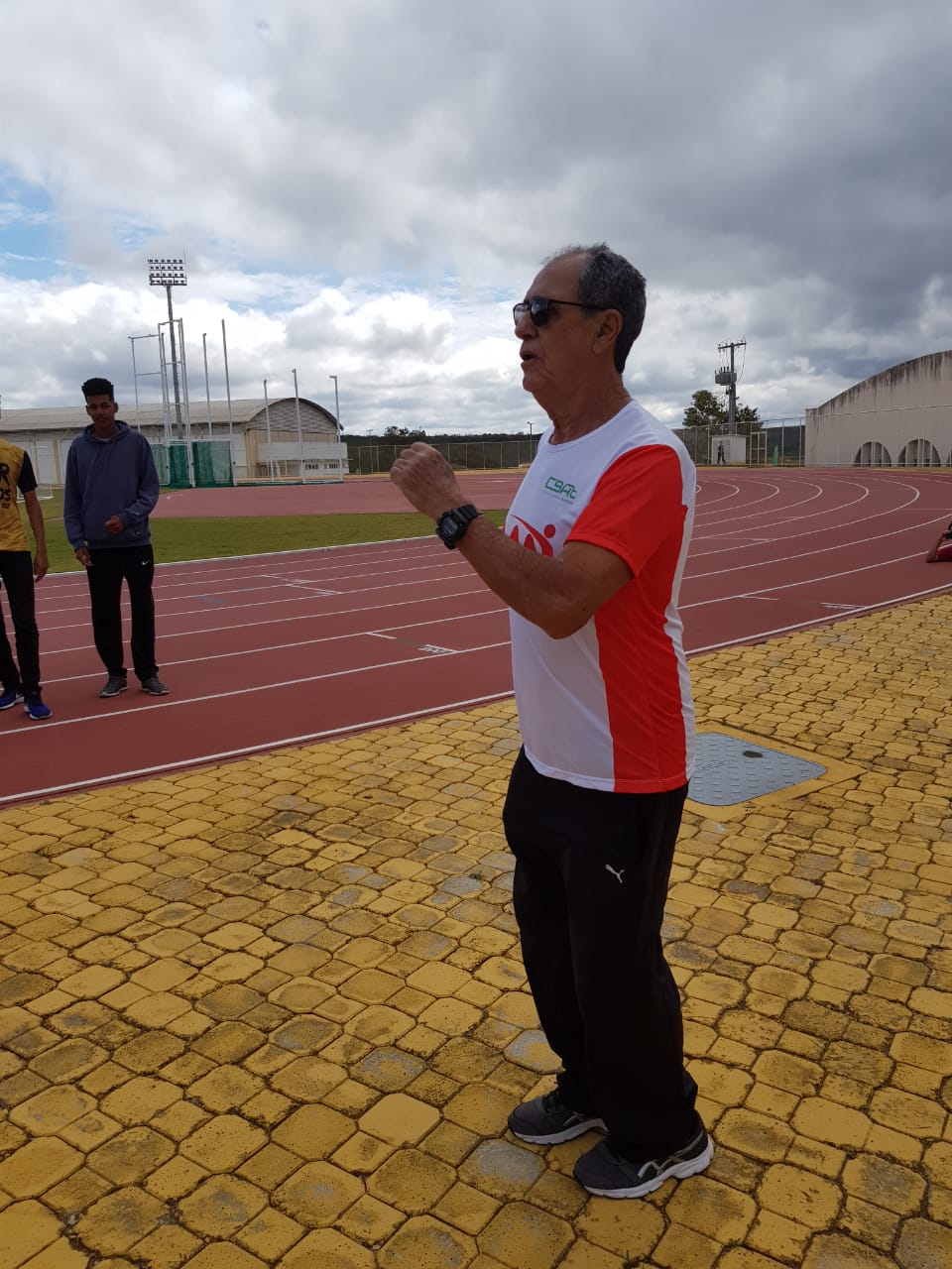 CLÍNICA DE INICIAÇÃO AO ATLETISMO & CURSO DE ARBITRAGEM